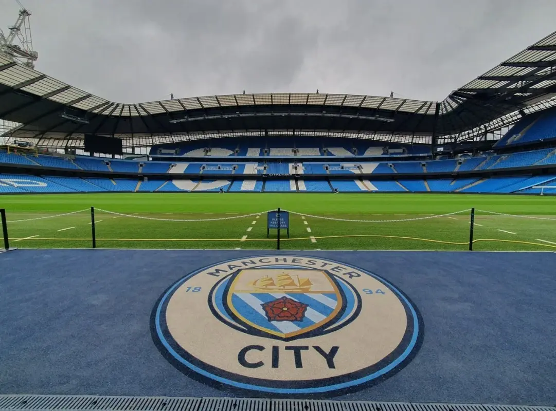 tijjani-reijnders-blisko-transferu-z-manchesteru-city-do-al-qadsiah-w-grze-takze-nottingham-forest