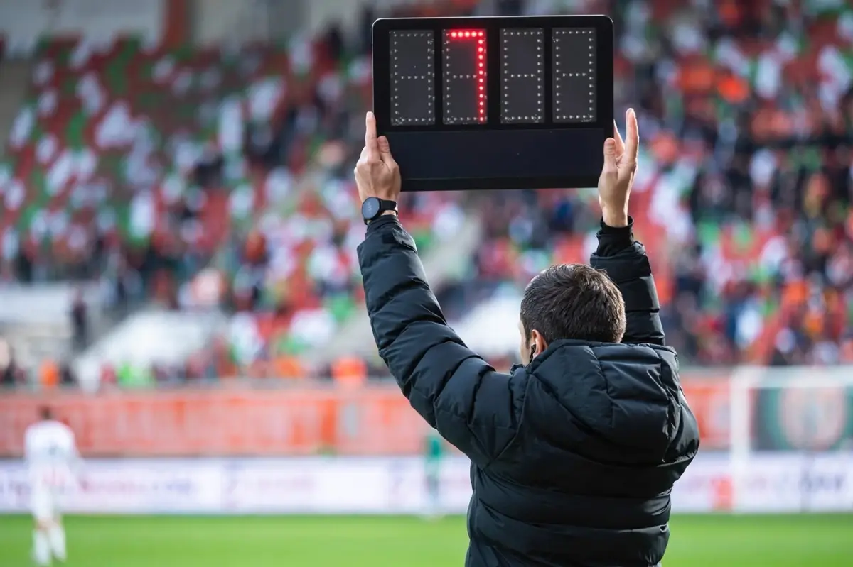 inter-odwrocil-losy-meczu-z-bologna-sensacyjna-porazka-napoli