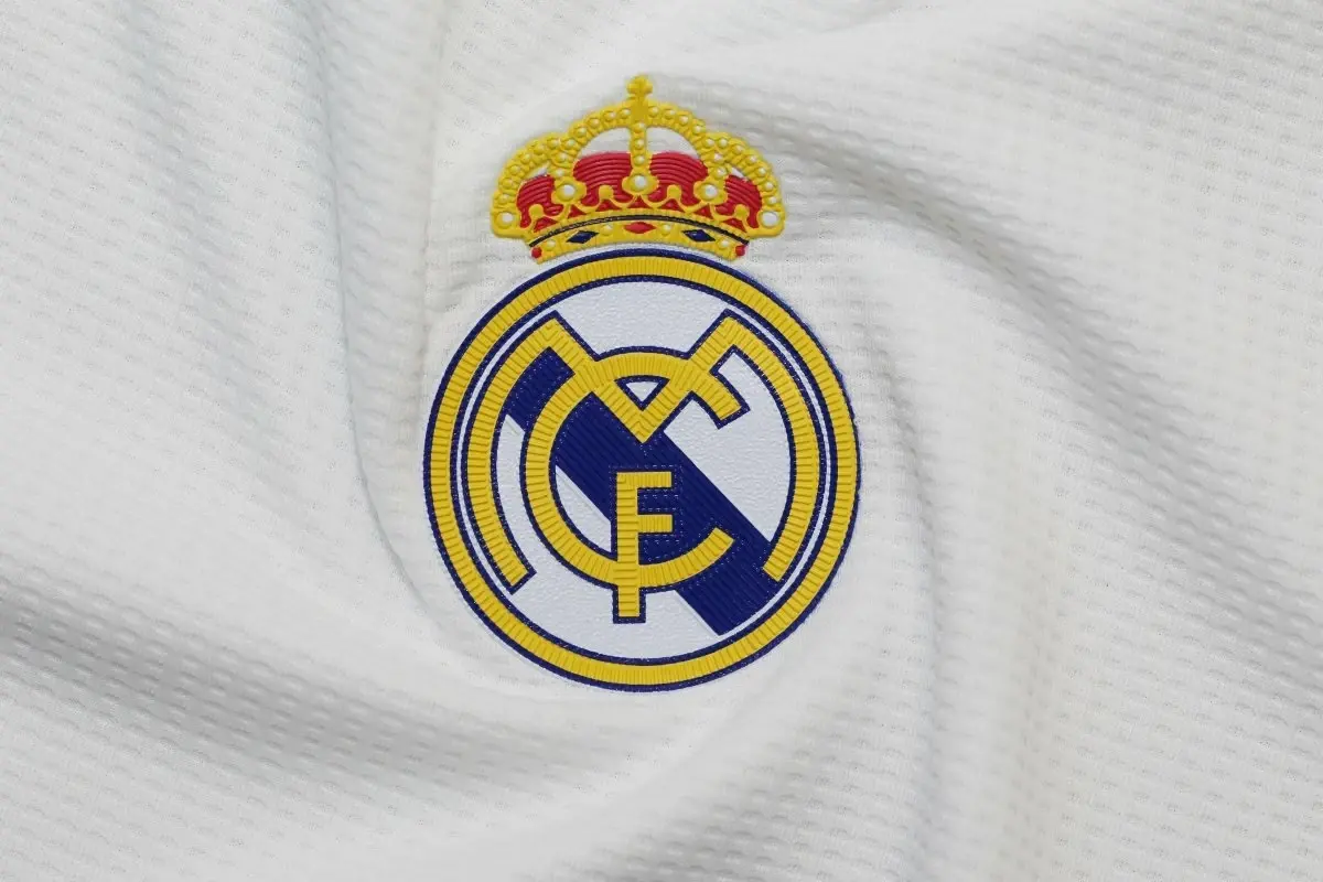 vinicius-junior-przeprosil-real-madryt-i-kibicow-po-czerwonej-kartce