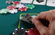 Czy możliwe jest wygrywanie w gry na slotach w kasynach online?